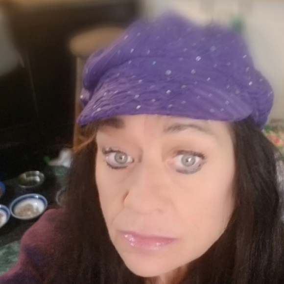 Meet your Posher, Elizabeth - Picture 3 of 16